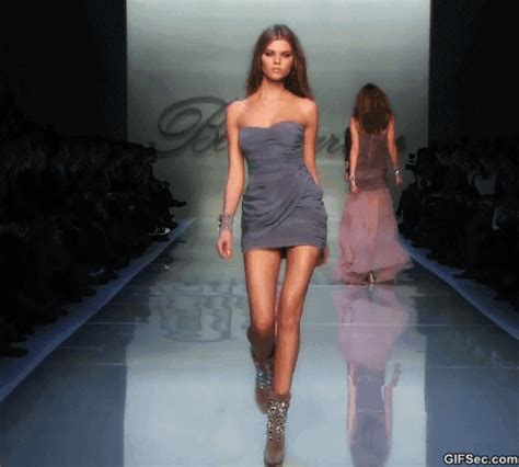 Fashion Shows GIFs